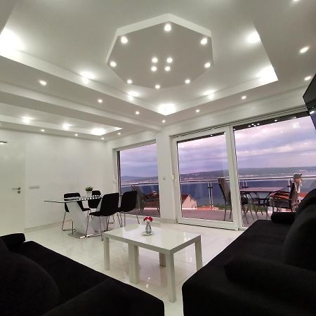 Apartments Blazevic, Heated Pool&Jacuzzi Dramalj Luaran gambar