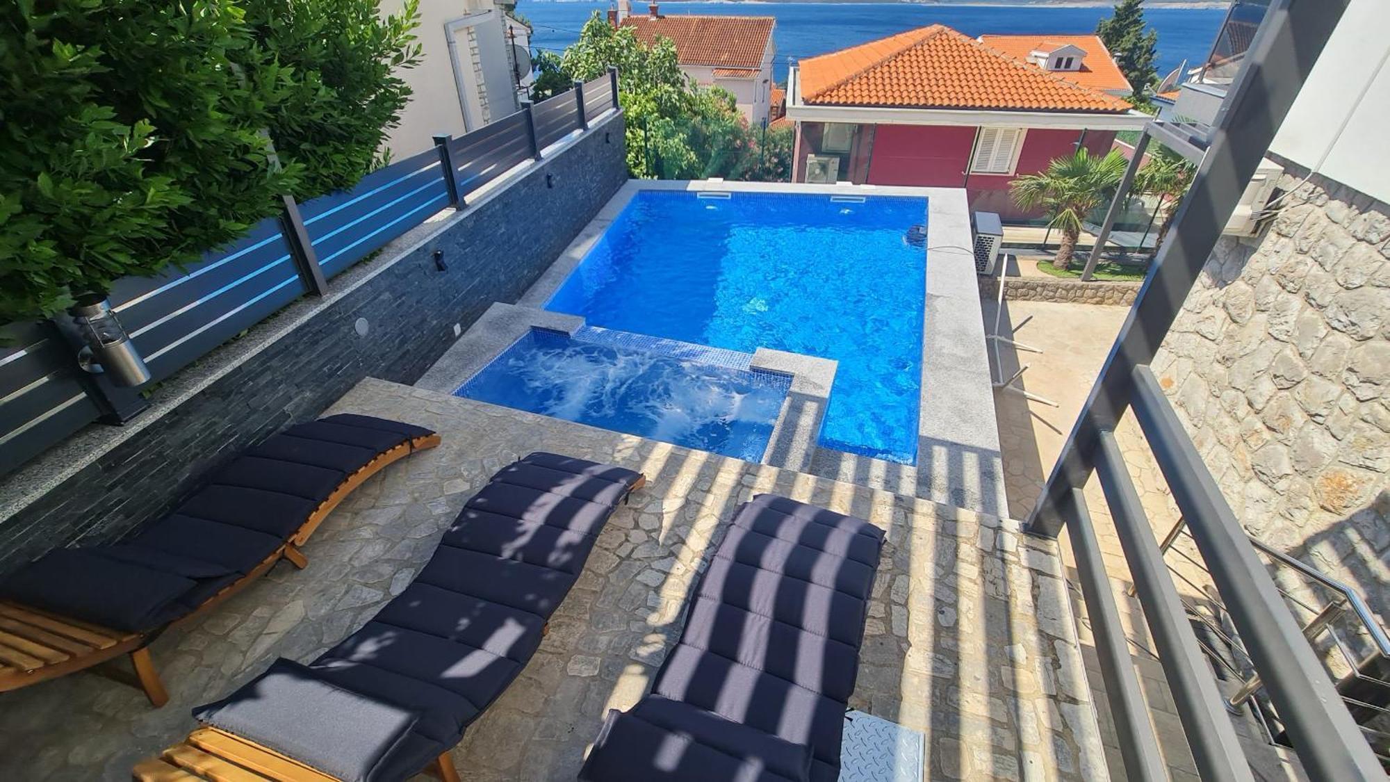 Apartments Blazevic, Heated Pool&Jacuzzi Dramalj Luaran gambar