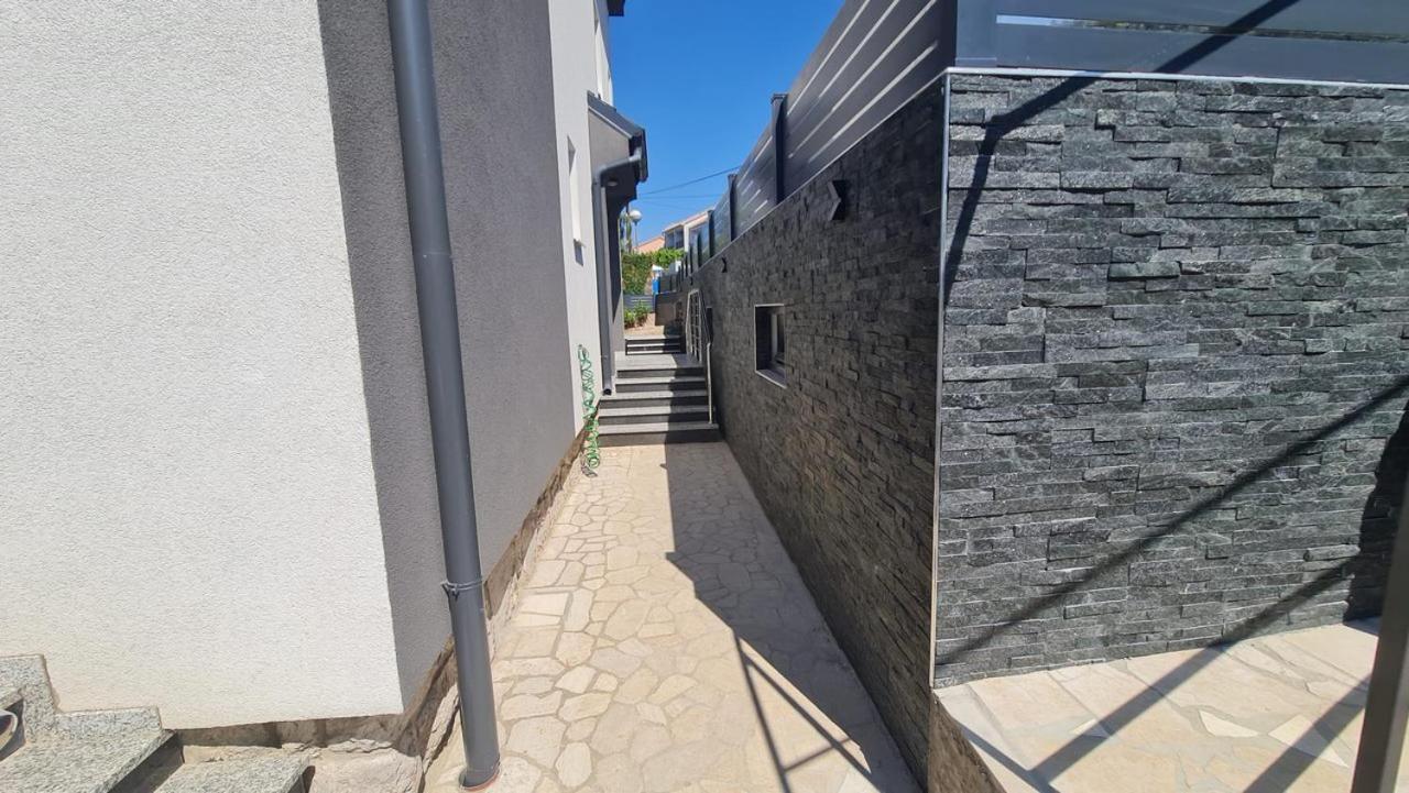 Apartments Blazevic, Heated Pool&Jacuzzi Dramalj Luaran gambar