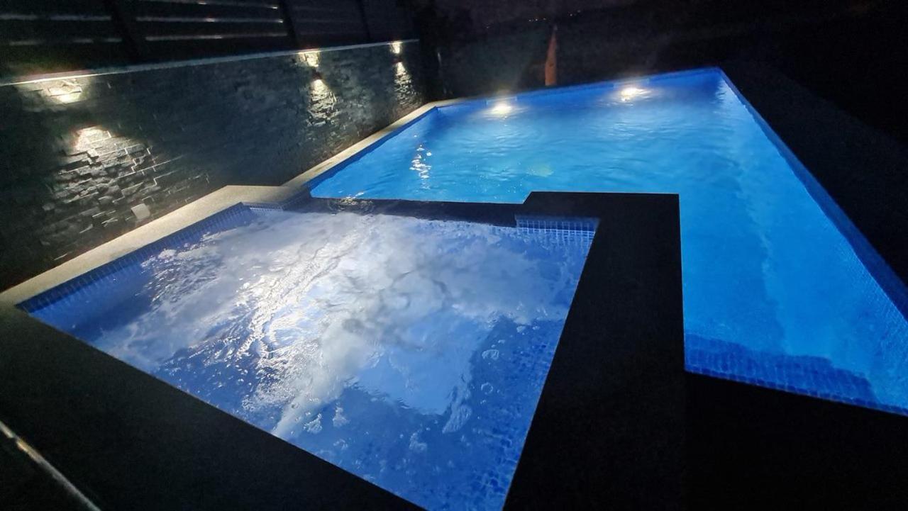 Apartments Blazevic, Heated Pool&Jacuzzi Dramalj Luaran gambar