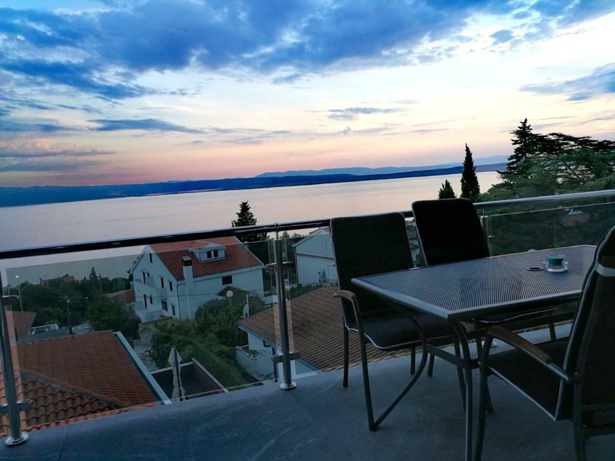 Apartments Blazevic, Heated Pool&Jacuzzi Dramalj Luaran gambar